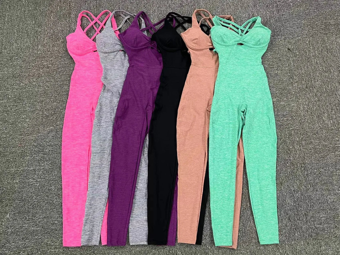 UNIKCOSA’s 2025 Sporty Jumpsuit — Push-Up Fitness Overalls for Gym, Yoga & Streetwear