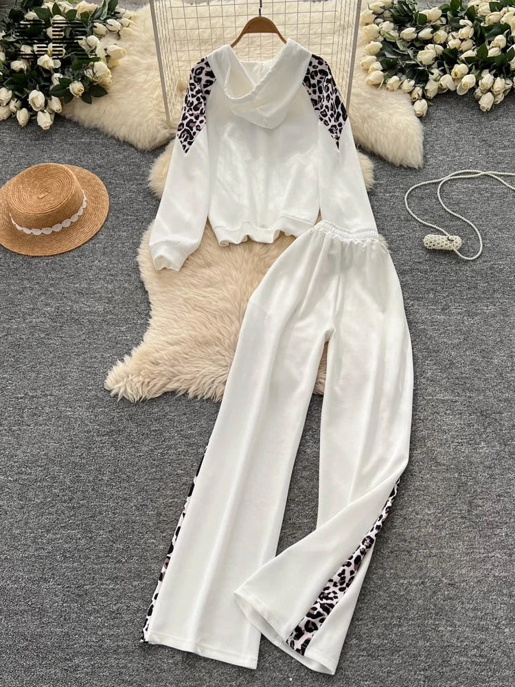 UNIKCOSA’s 2025 Winter Leopard Lounge Set — Thick Hoodie + Wide-Leg Pants with Pockets