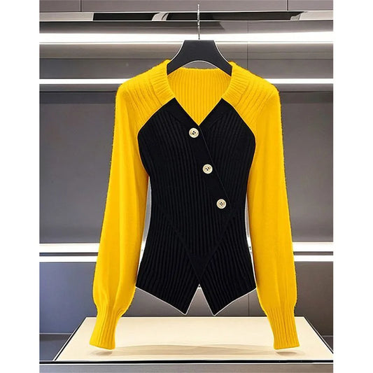 UNIKCOSA’s 2025 Color Block Knit Sweater — Slim Long-Sleeve Pullover Top