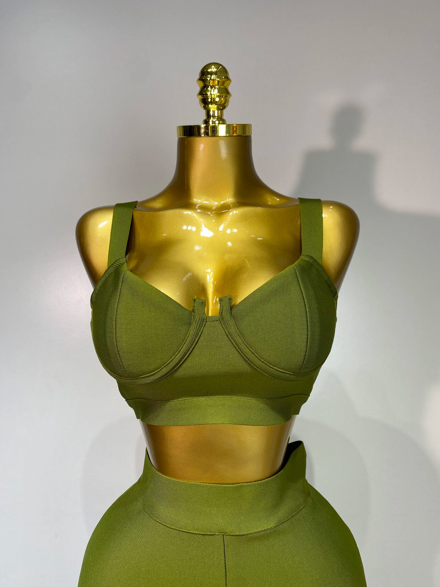 UNIKCOSA’s Bandage 2-Piece Set — Sexy Crop Top + High-Waist Pants Evening Party Elegance