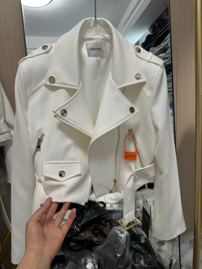UNIKCOSA’s 2025 White Moto Jacket — Notched Collar Slim-Fit Y2K Coat