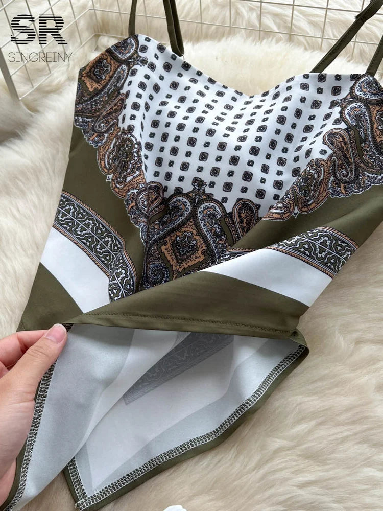 UNIKCOSA’s Vintage Ethnic Print 2-Piece Set — Strapless Backless Top + Wide-Leg Pants