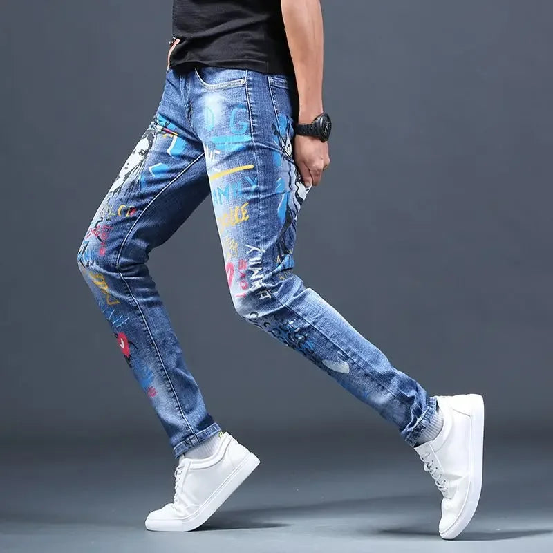 UNIKCOSA Men’s Washed Graphic Jeans – Slim Fit Stretch Streetwear Hip-Hop Trousers (Spring/Autumn Edition)