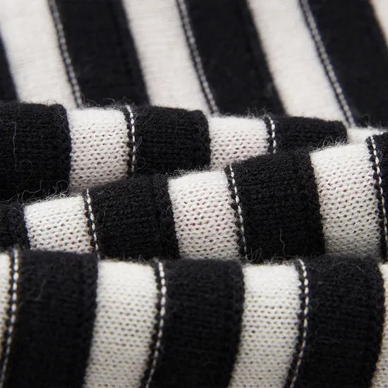 Elegant Floral Cropped Jacquard Knit Pullover Top - Long Sleeve Y2K Style