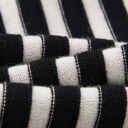 Elegant Floral Cropped Jacquard Knit Pullover Top - Long Sleeve Y2K Style