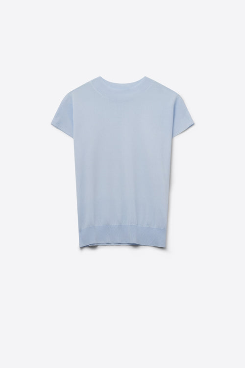 Q2 Baby blue turtleneck sweater with fitted short sleeves