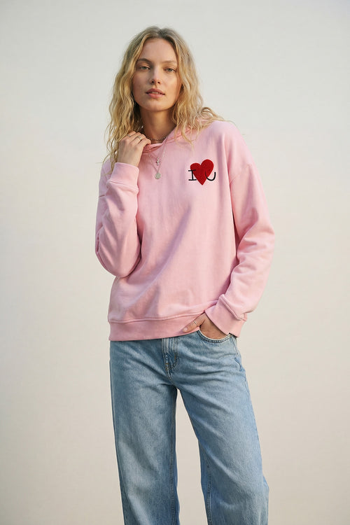 Q2 Baby pink Super-Soft Hoodie with Bouclé Heart Graphic