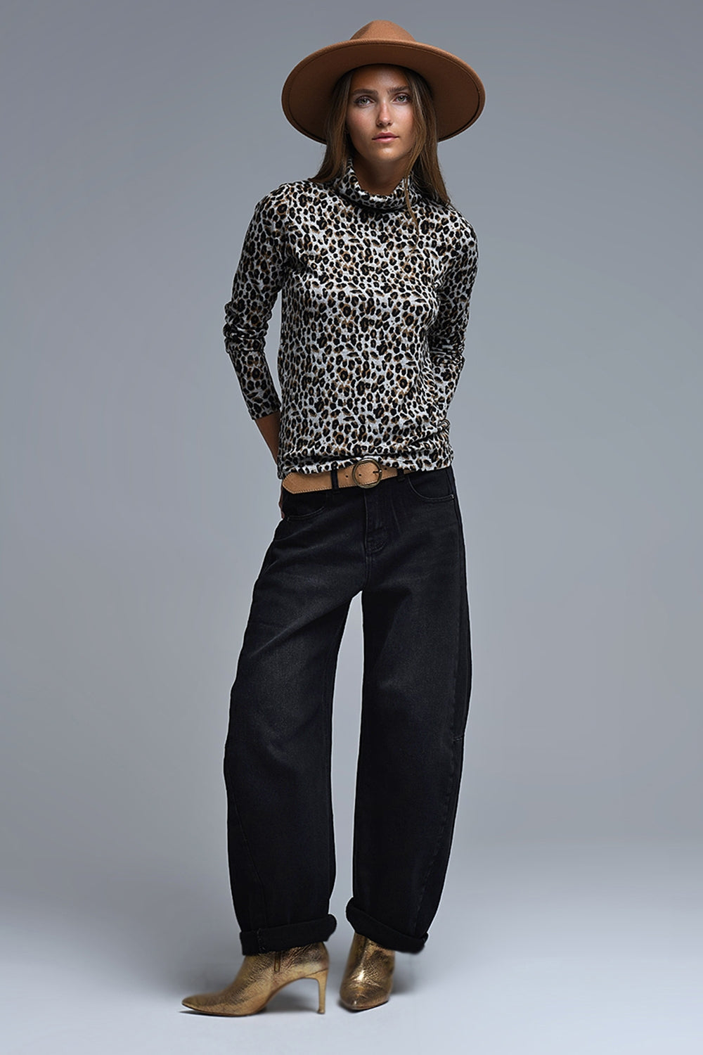 Black Barrel Jeans With Side Seam Detail