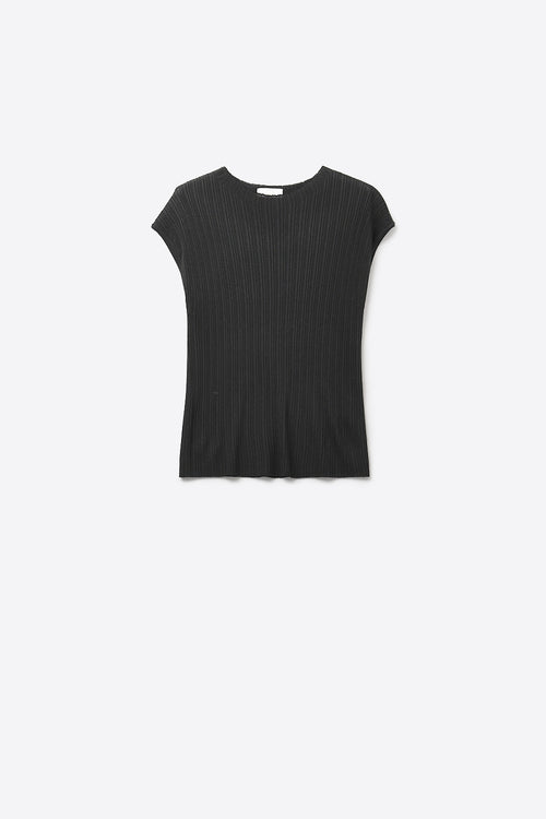 Q2 Black fine Ribbed Knit Sleeveless Top