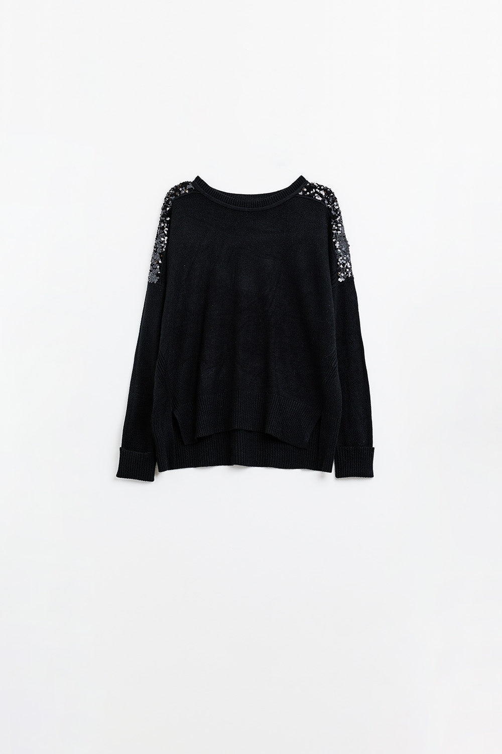Q2 Black long sleeves sweater with sequins on the shoulders