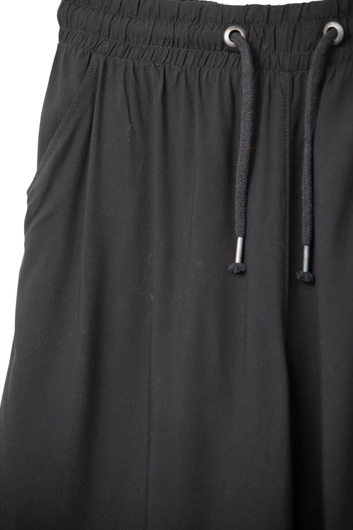Black wide leg joggers