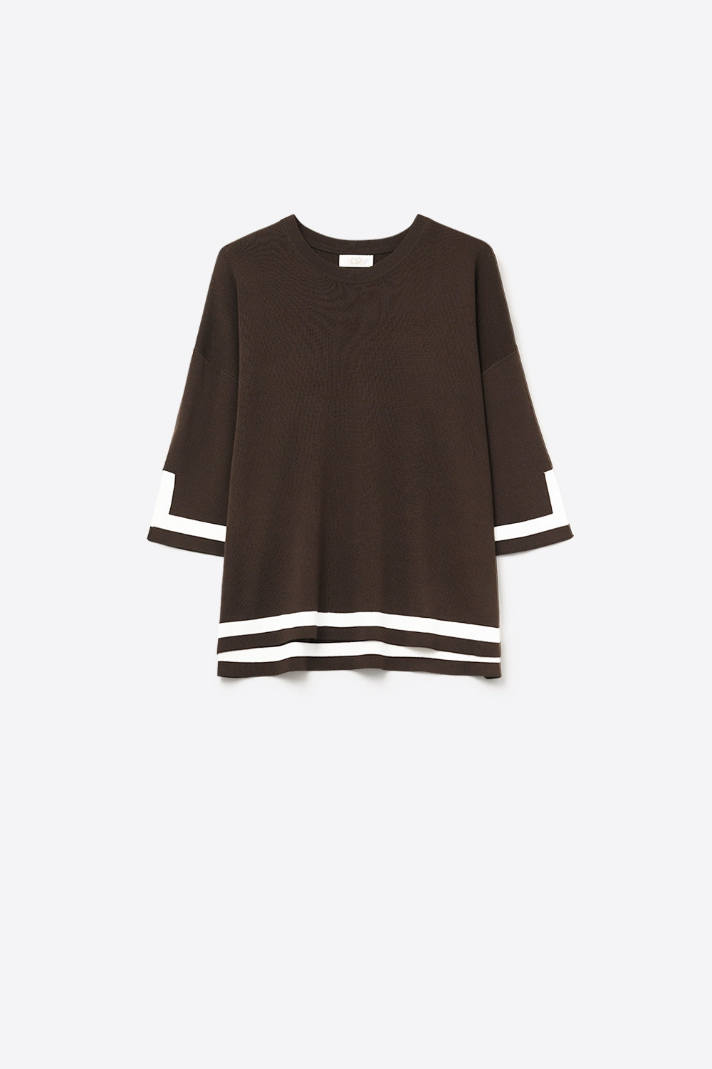 Q2 brown Fine Knit sweater with Contrast Stripe in white Detail and 3/4 Sleeves