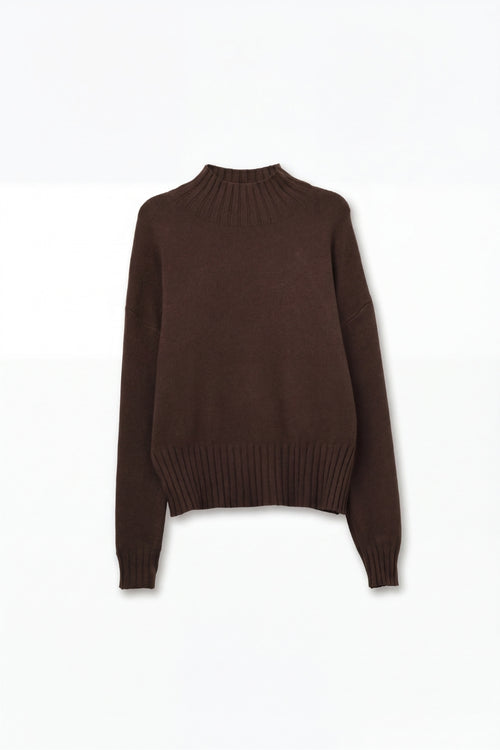 Q2 Brown soft knit sweater with ribbed cuffs and neck