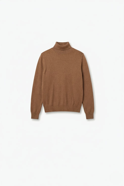 Q2 camel-colored turtleneck sweater in fine merino wool knit