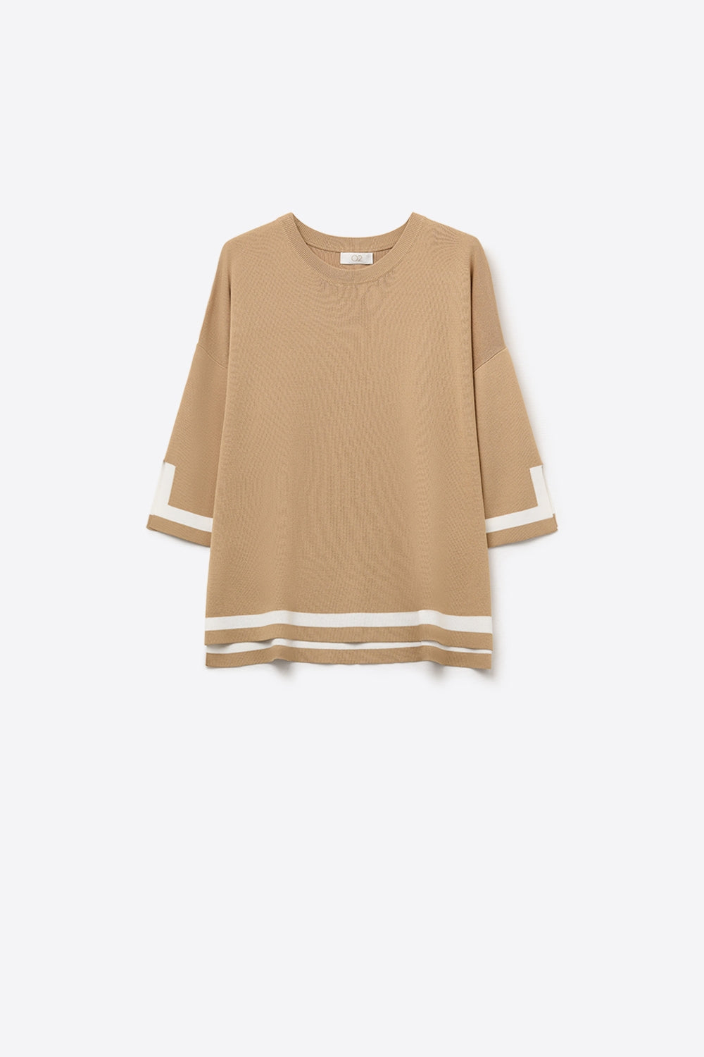 Q2 camel Fine Knit sweater with Contrast Stripe in white Detail and 3/4 Sleeves