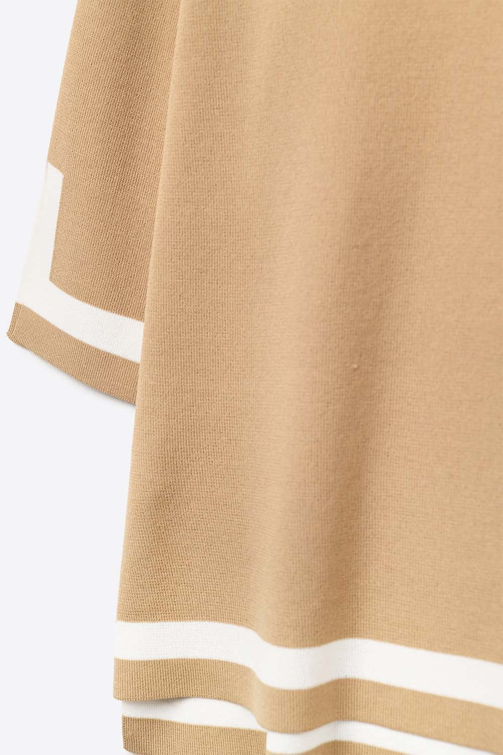 camel Fine Knit sweater with Contrast Stripe in white Detail and 3/4 Sleeves