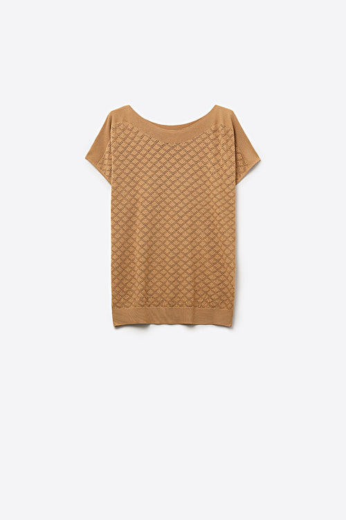Q2 Camel Knit Short Sleeve Sweater with Textured Pattern