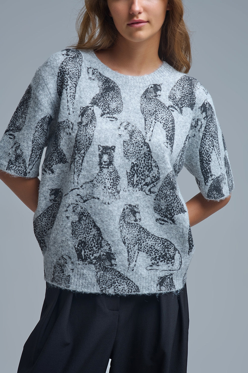 Chic Gray Animal-Print Short-Sleeve Sweater
