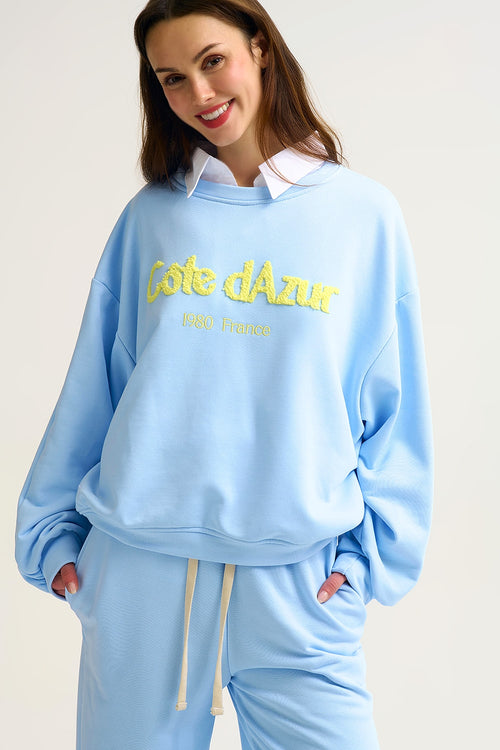 Q2 Côte d’Azur Embroidered Pastel Blue Sweatshirt