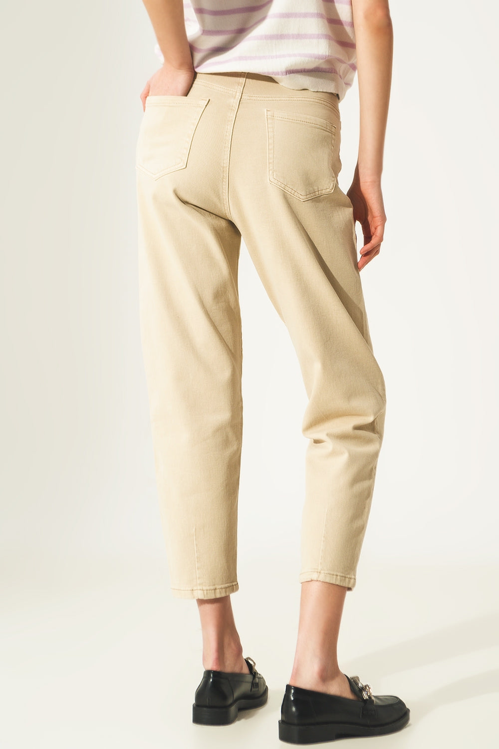 Cropped Jeans in Beige
