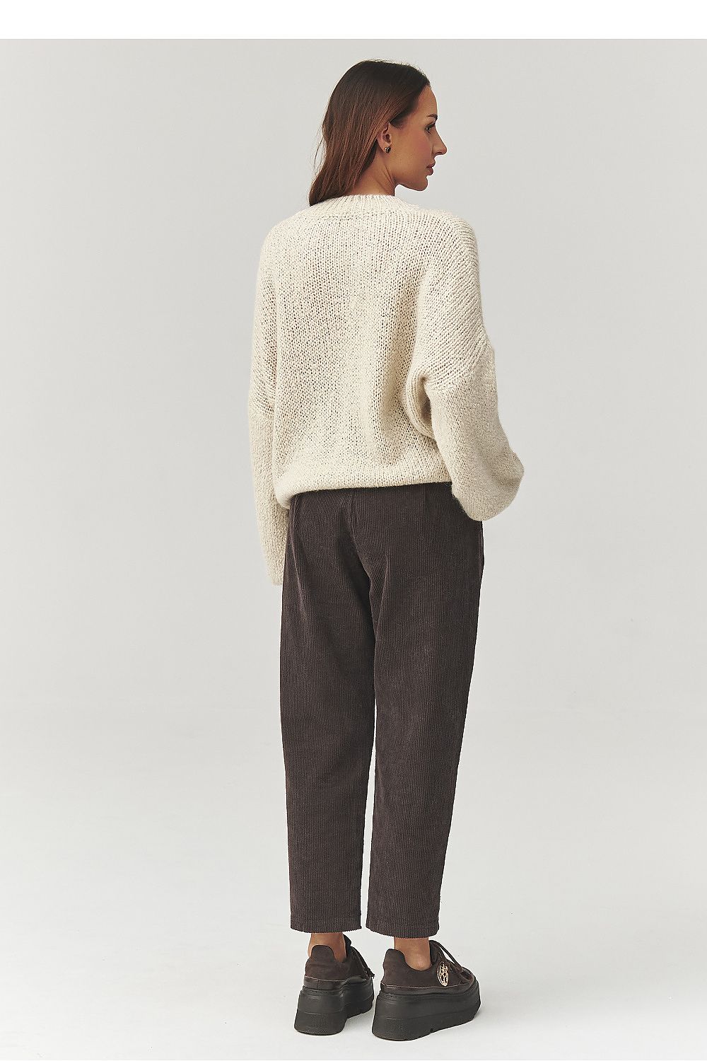  Jumper model 223237 Makadamia 
