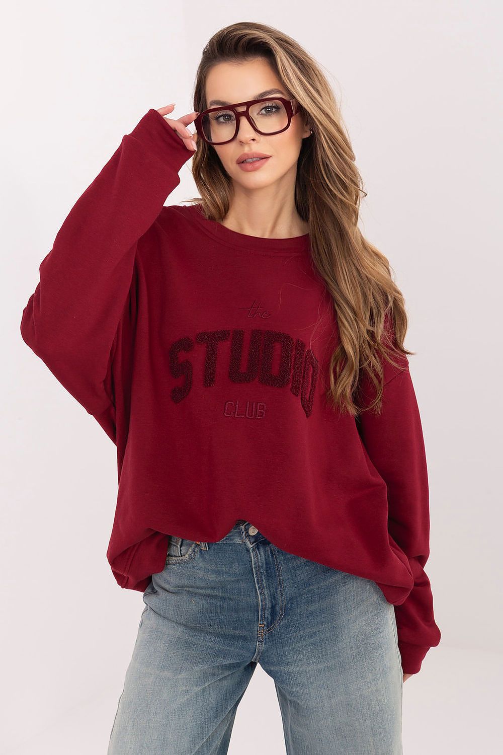  Sweatshirt model 225473 Relevance 