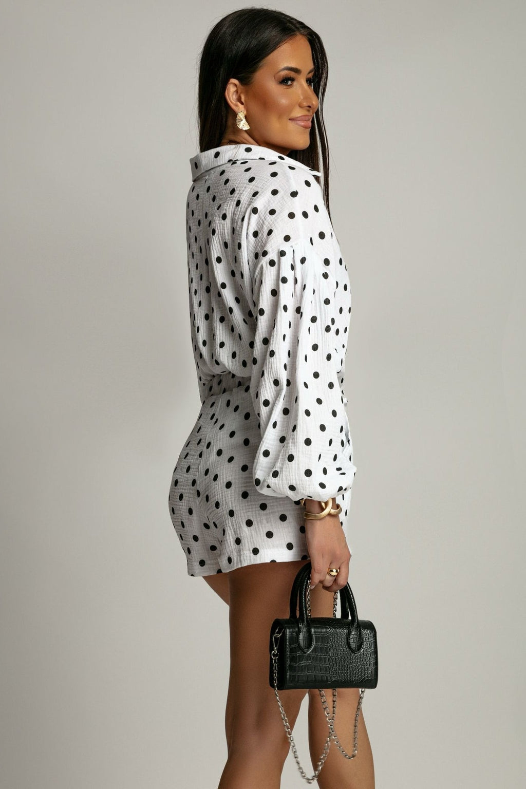 https://cdn.shopify.com/s/files/1/0868/8281/2251/files/d02ed2aa48ae91bdc3be7e06901915bf.jpg?v=1760177841