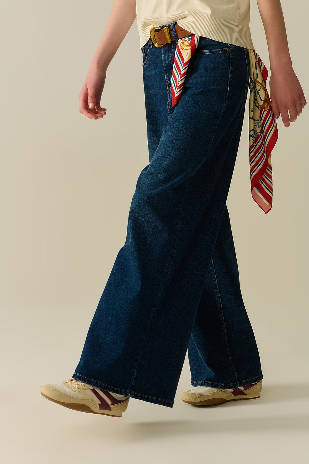 dark wash wide leg jeans
