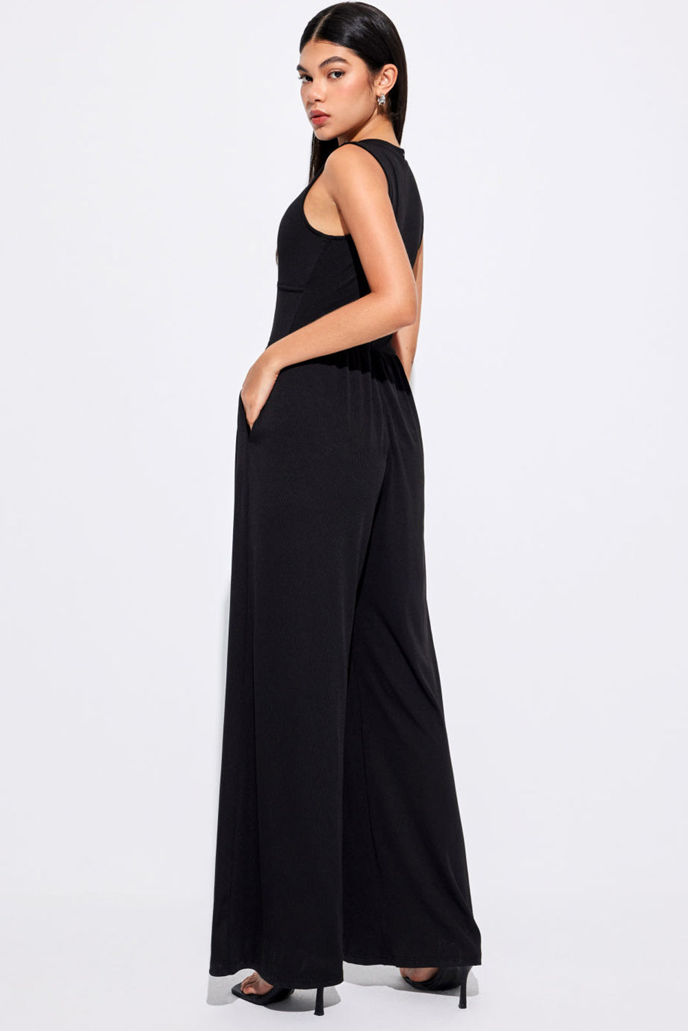 UNIKCOSA Velora Cinched Waist Sleeveless Wide Leg Jumpsuit 💫