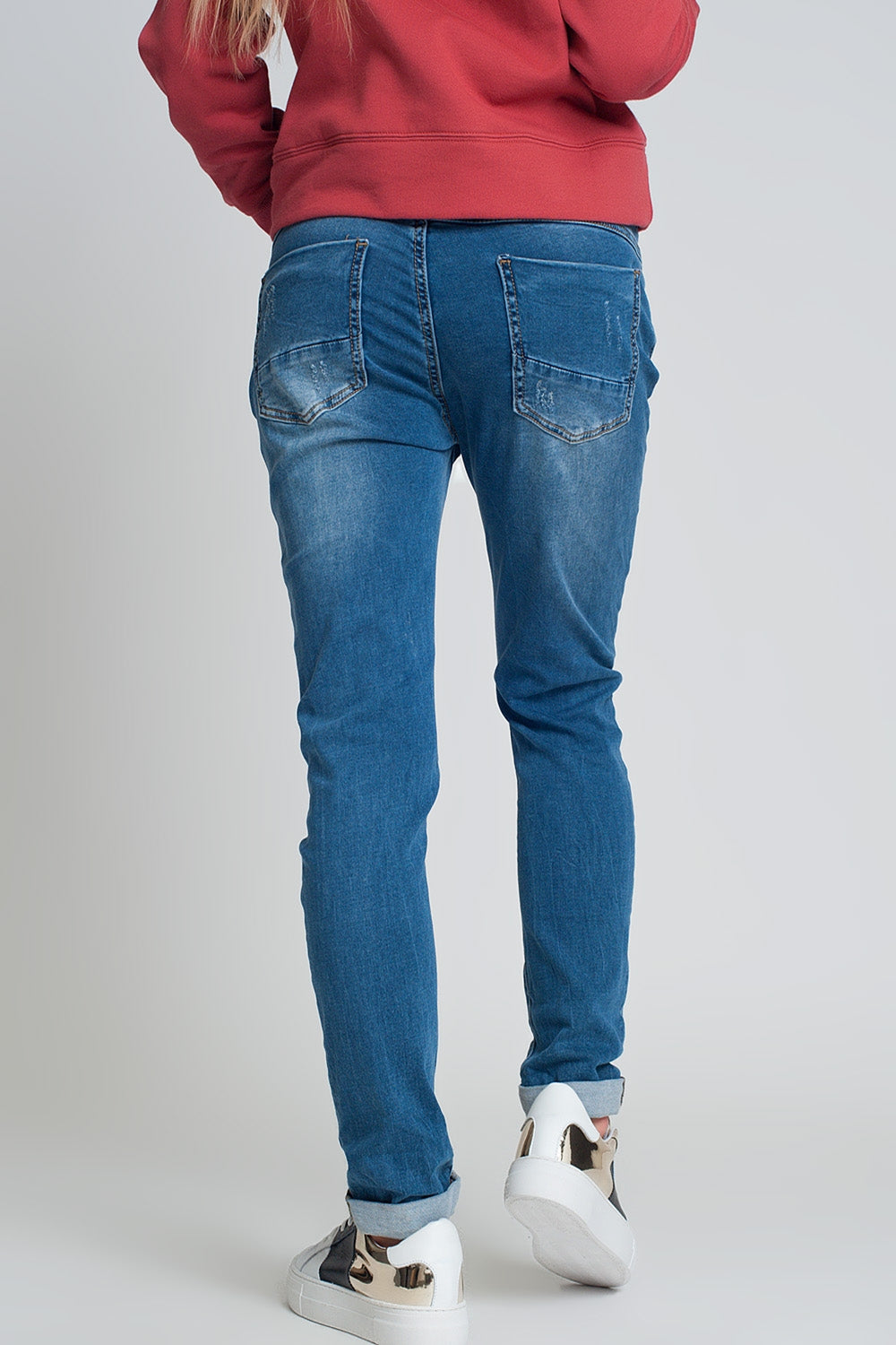 Distressed Boyfriend Jeans in Blue Denim