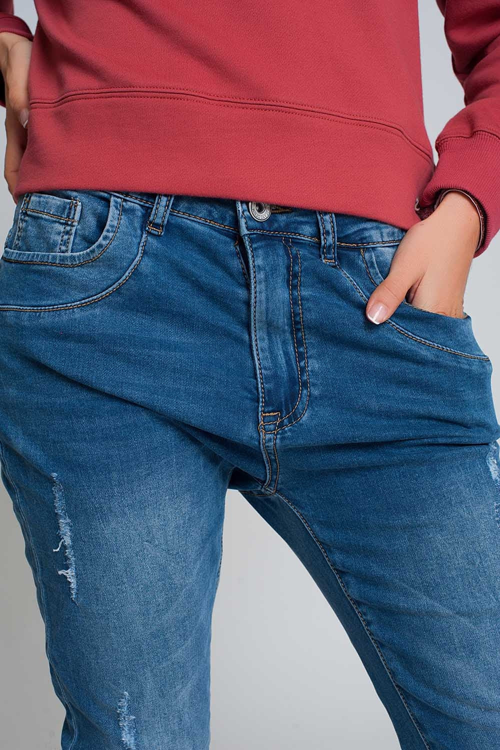 Distressed Boyfriend Jeans in Blue Denim