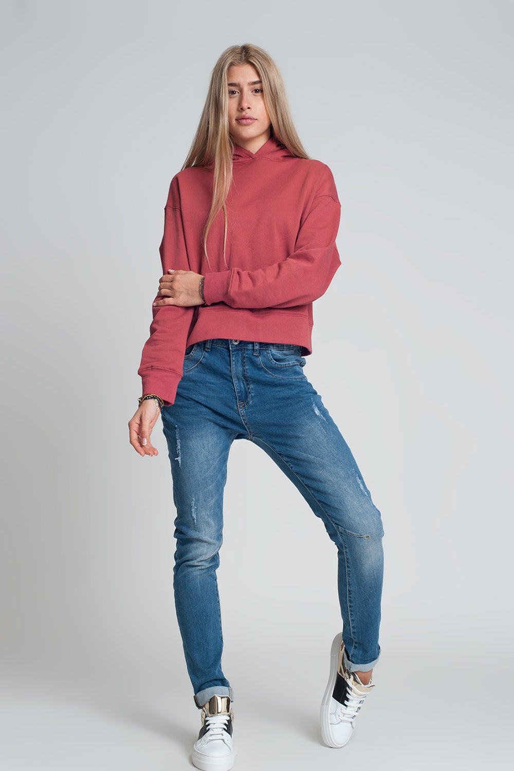 Distressed Boyfriend Jeans in Blue Denim