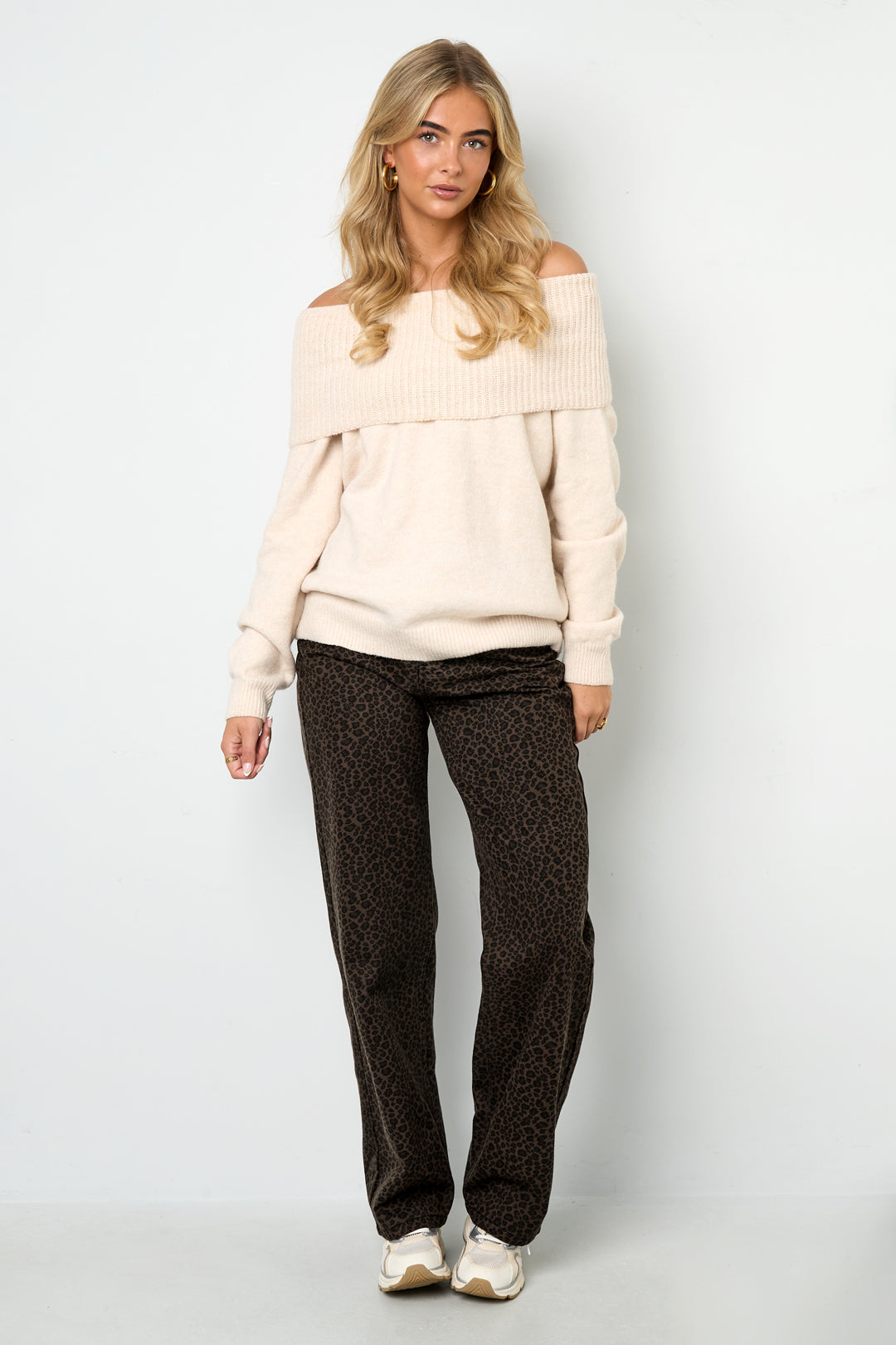 Knitted Polyester Fiber Women's Off-Shoulder Sweater Elegant Solid Color