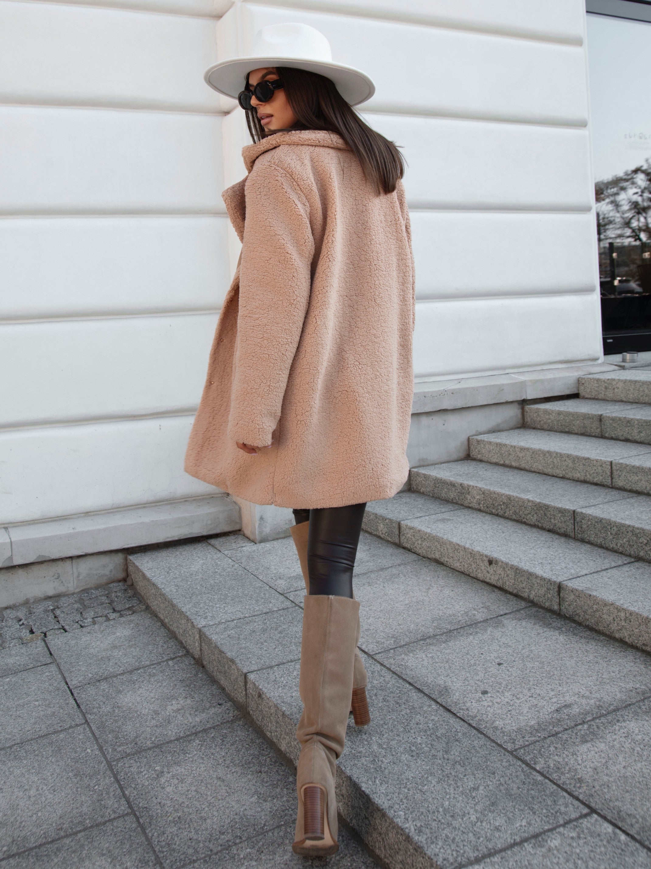 https://cdn.shopify.com/s/files/1/0868/8281/2251/files/f92caa72122449b9c5eceb1890bd1331.jpg?v=1760174967