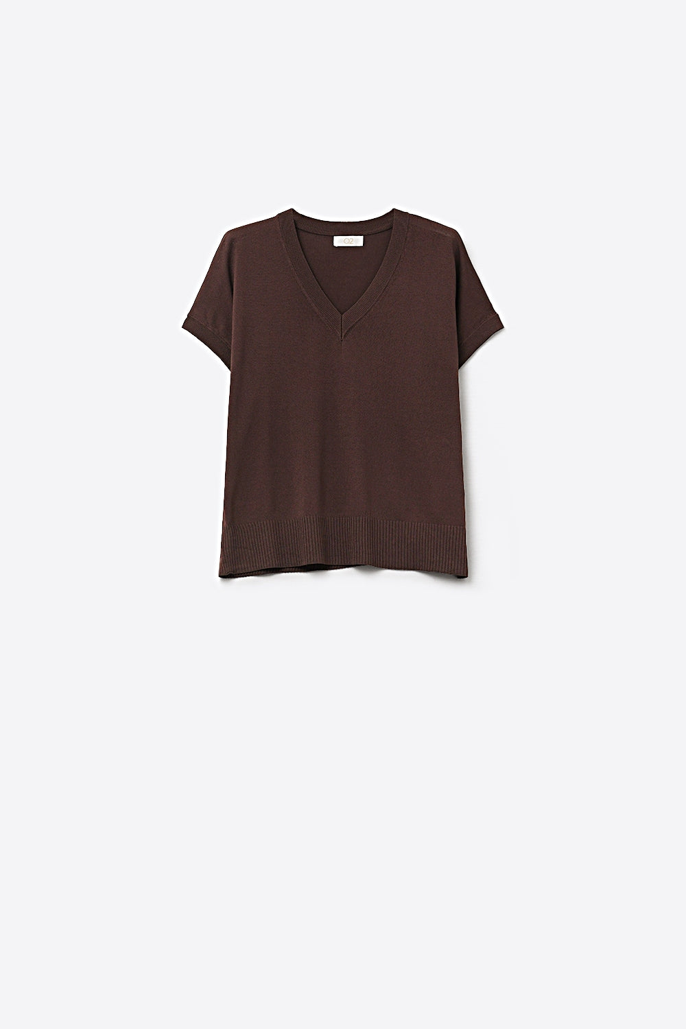 Q2 Fine Lightweight Knit Top with Wide V-Neck in brown