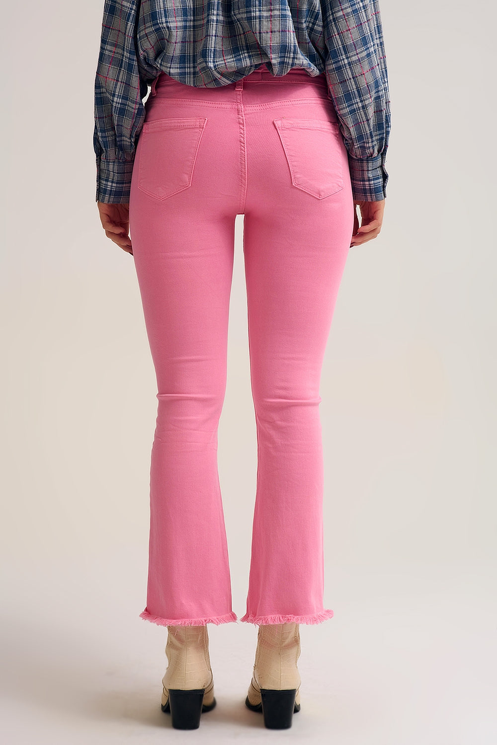 Flare jeans with raw hem edge in bubblegum pink