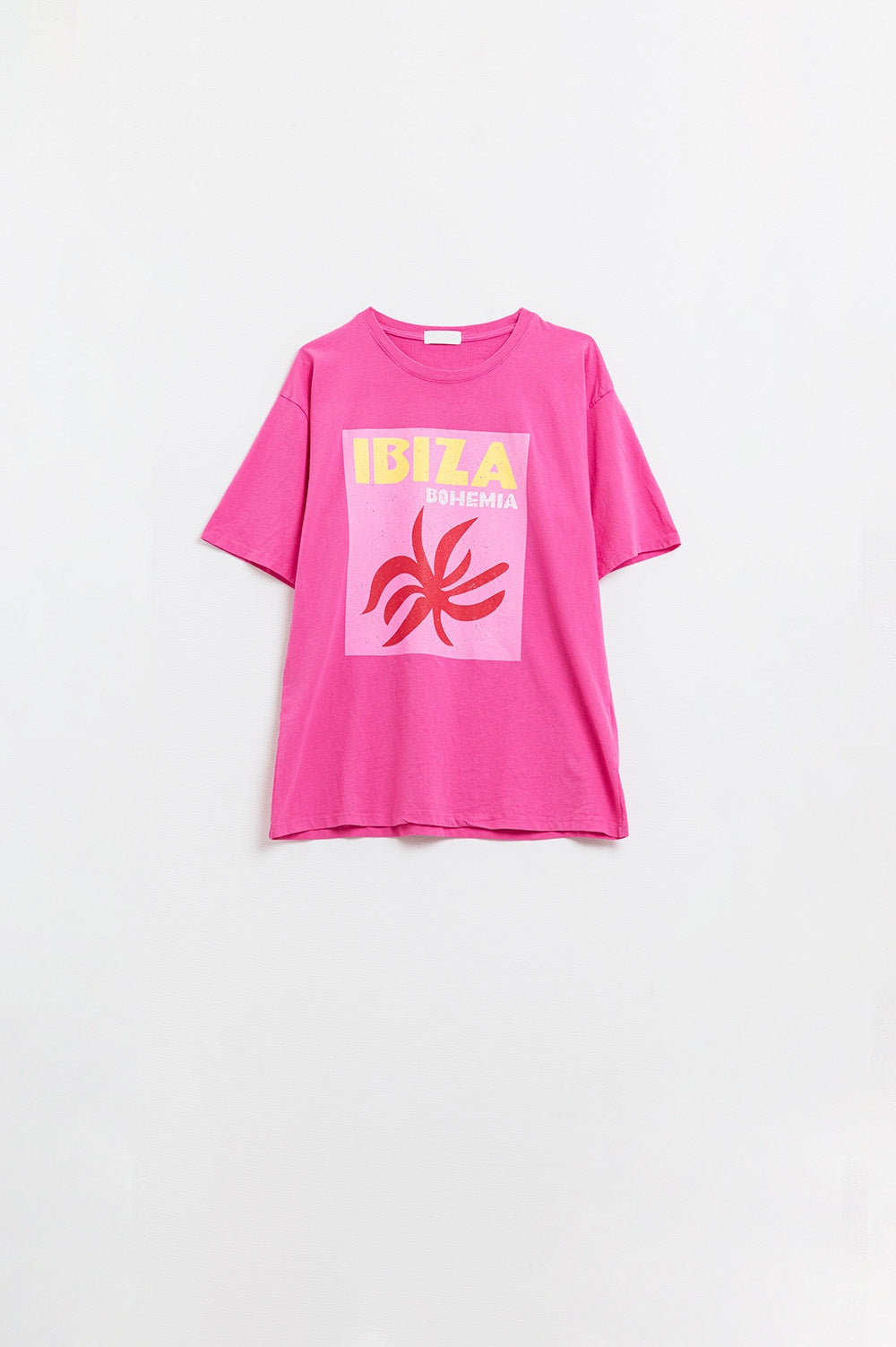 Q2 Fuchsia Ibiza Bohemia Relaxed T-Shirt With Pink Print