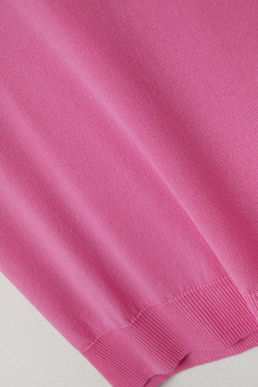 Fucshia fine knit V-neck sweater