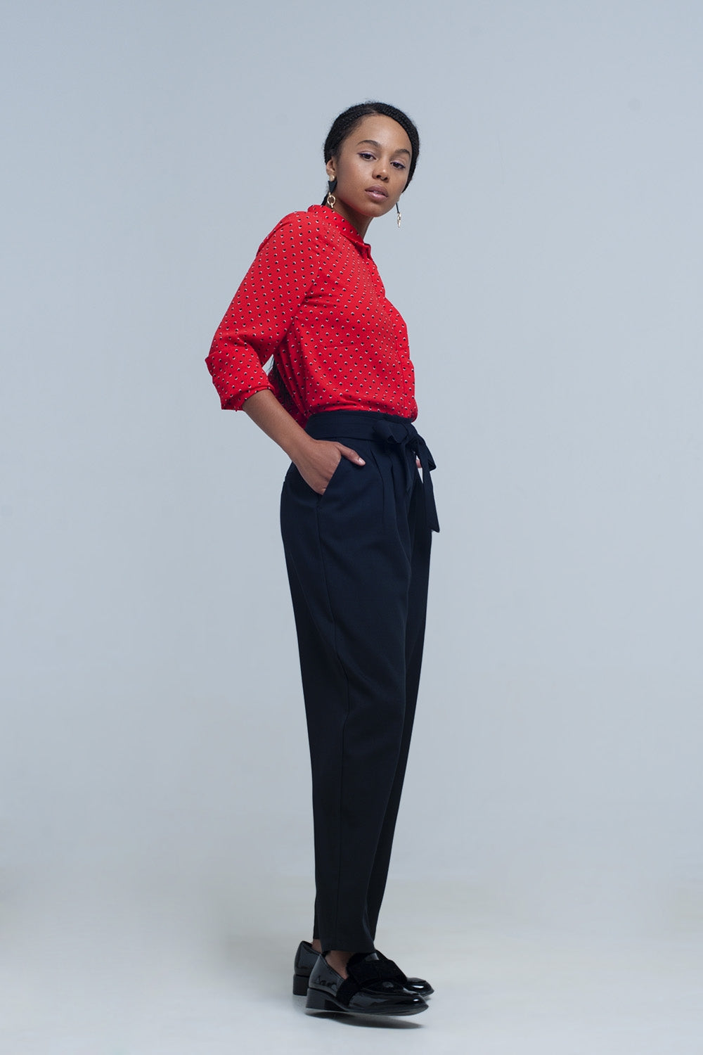 High waist black pants with belt