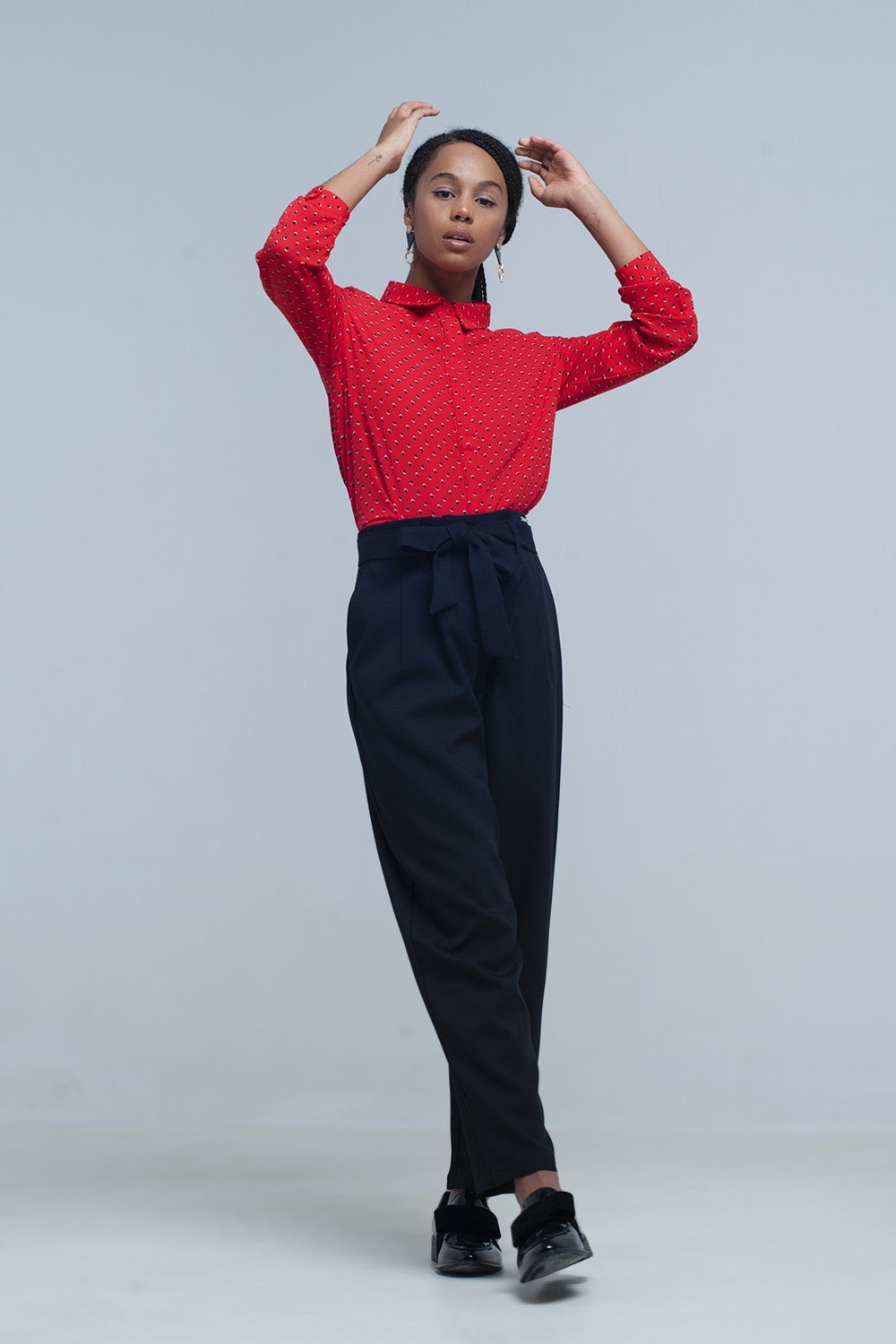 High waist black pants with belt