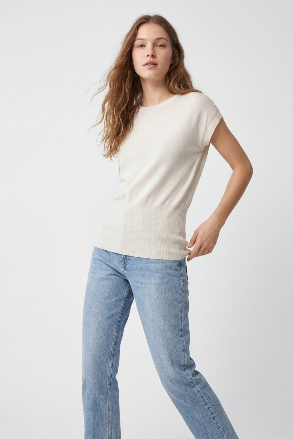 Lightweight Knit sweater with Wide Ribbed Waistband in beige