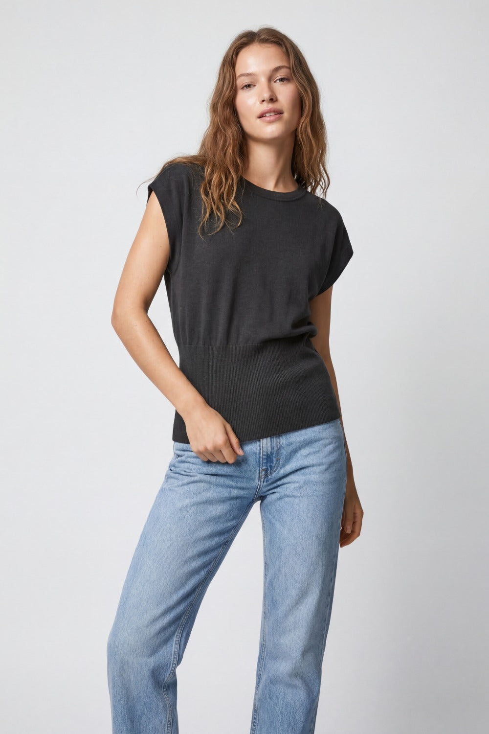 Lightweight Knit sweater with Wide Ribbed Waistband in black