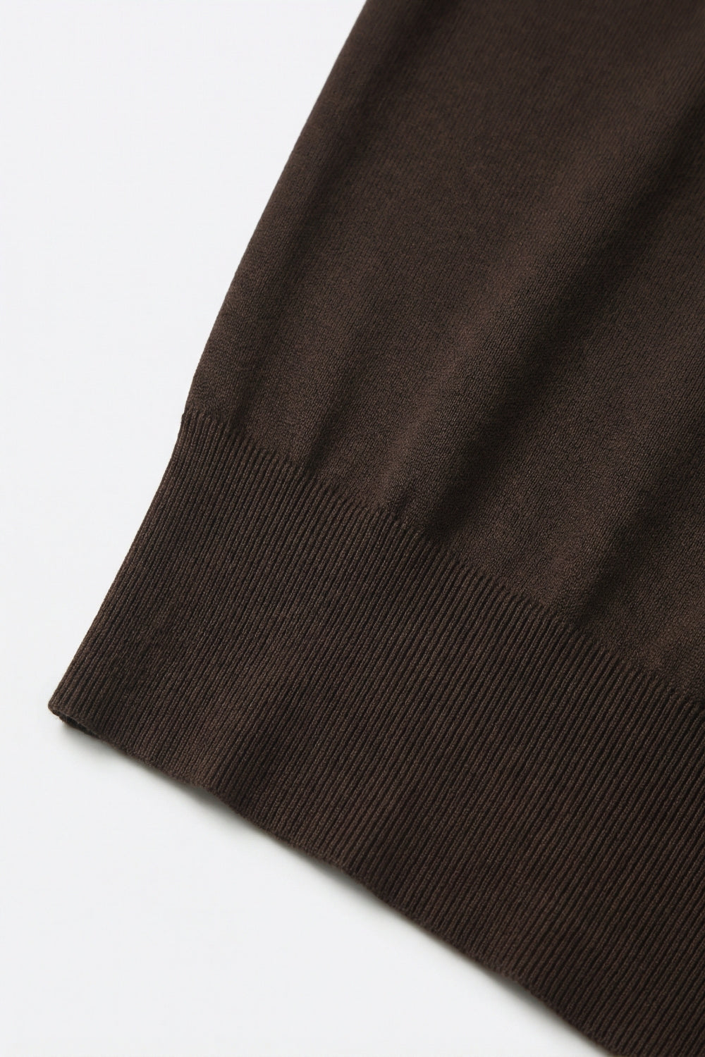 Lightweight Knit sweater with Wide Ribbed Waistband in brown