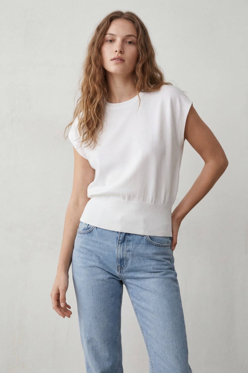 Lightweight Knit sweater with Wide Ribbed Waistband in white