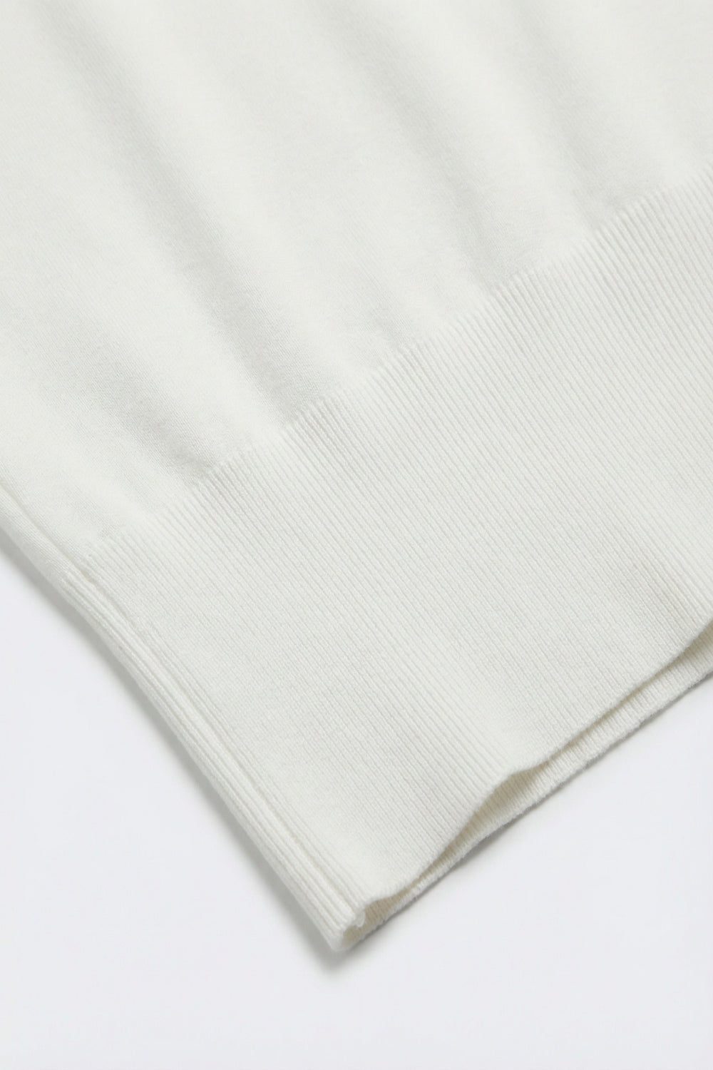 Lightweight Knit sweater with Wide Ribbed Waistband in white