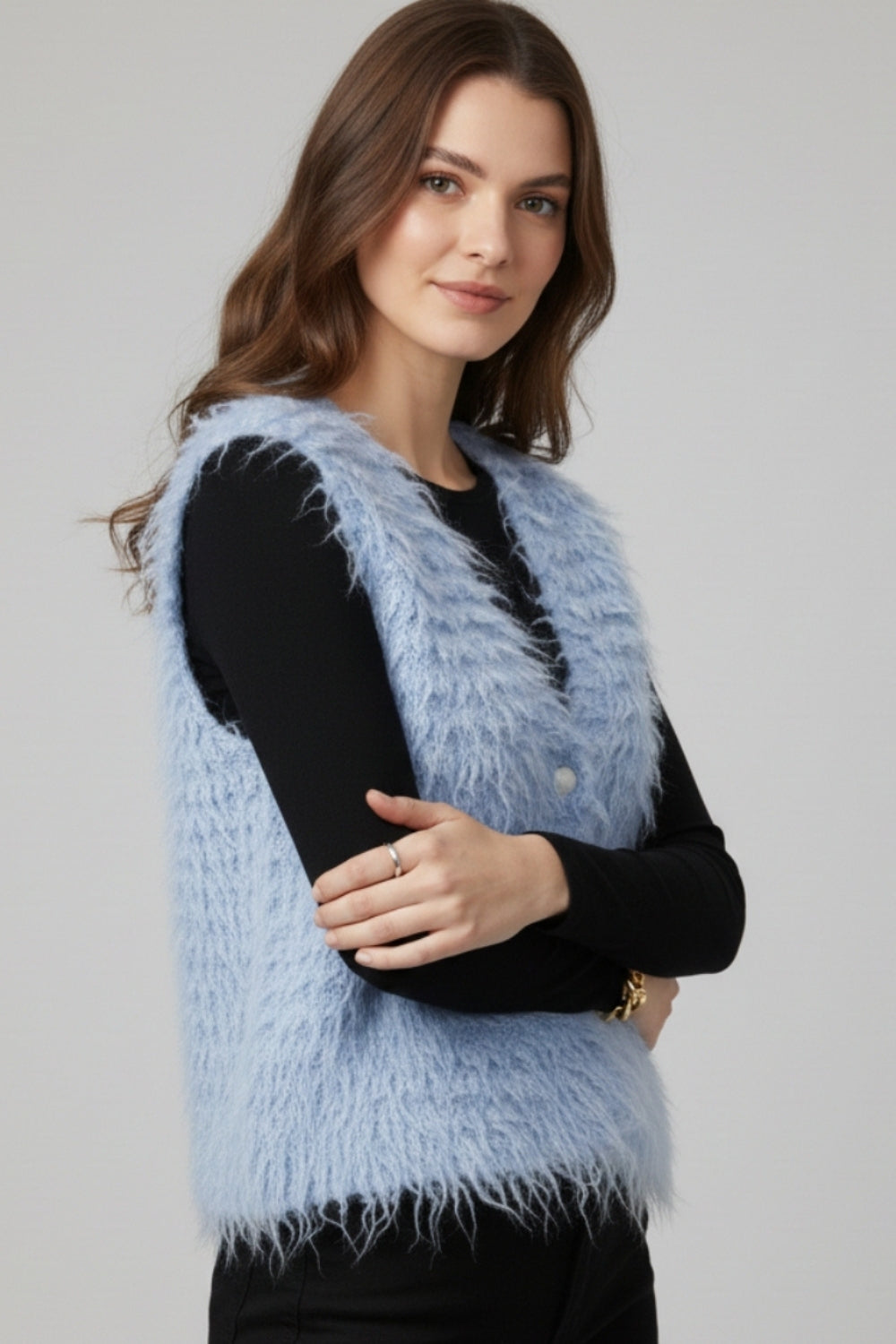 Luxurious vest with light blue long-haired texture