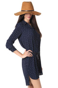 Q2 Navy blue 3/4 length fleck shirt with belt