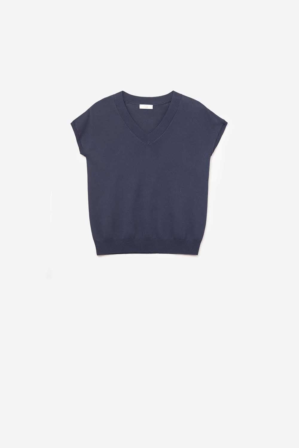 Q2 Navy lightweight knit V-neck sweater with short sleeves