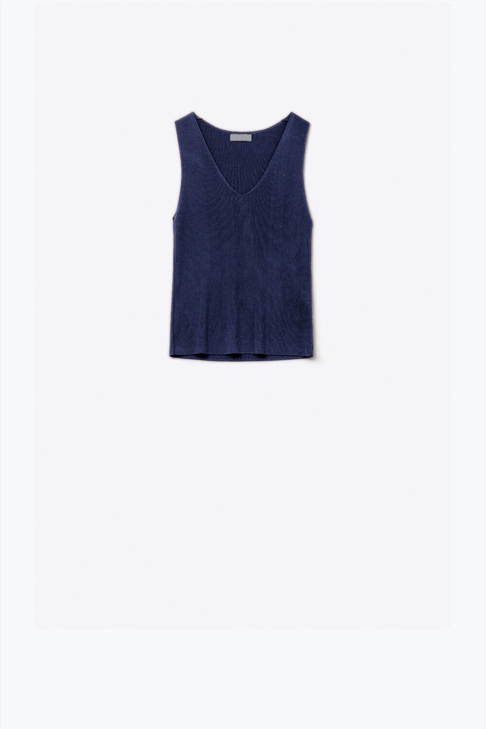 Q2 Navy sleeveless fine knitted top With V-Neck