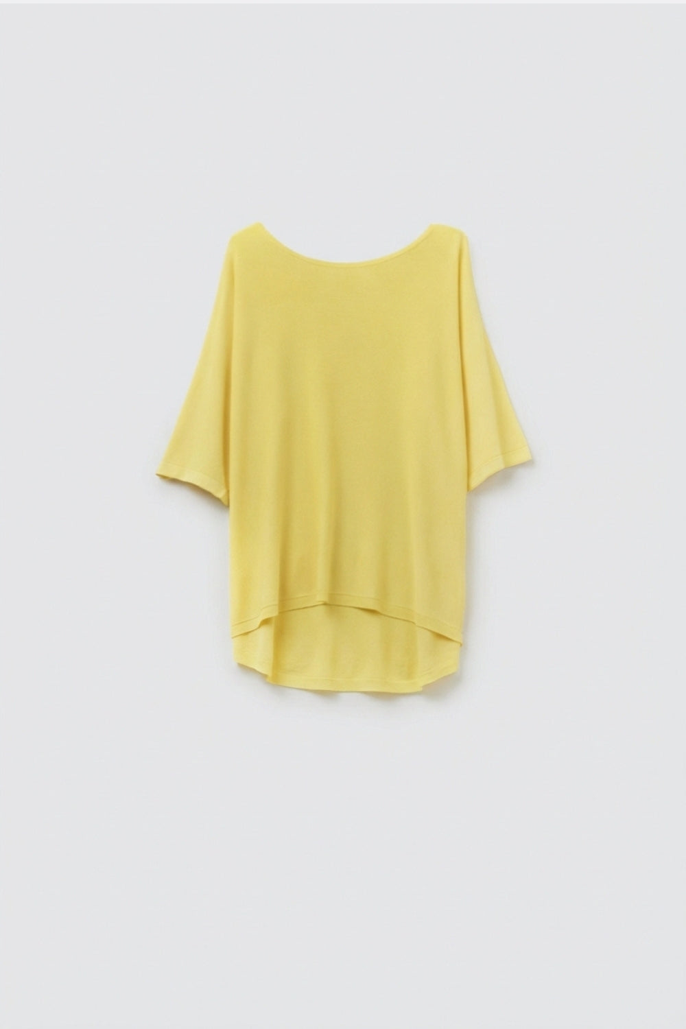 Q2 Oversized Yellow Sweater with Elbow-Length Sleeves